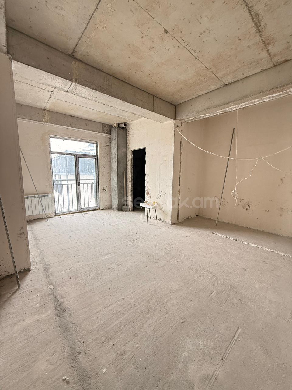 3 Սենյականոց Բնակարան Նորակառույցում, 100քմ, 2/4 հարկ, Զրոյական Վիճակում