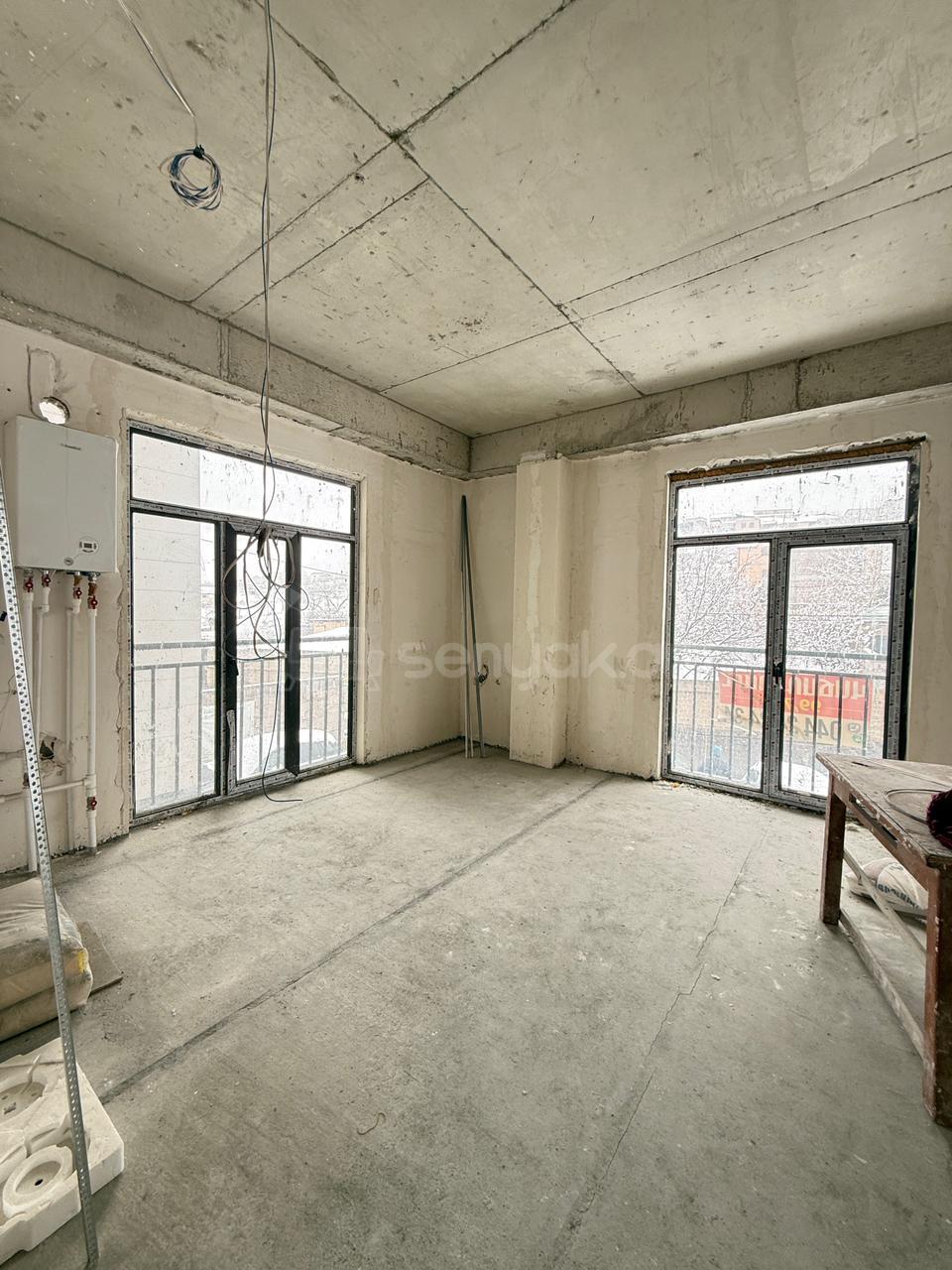 3 Սենյականոց Բնակարան Նորակառույցում, 100քմ, 2/4 հարկ, Զրոյական Վիճակում