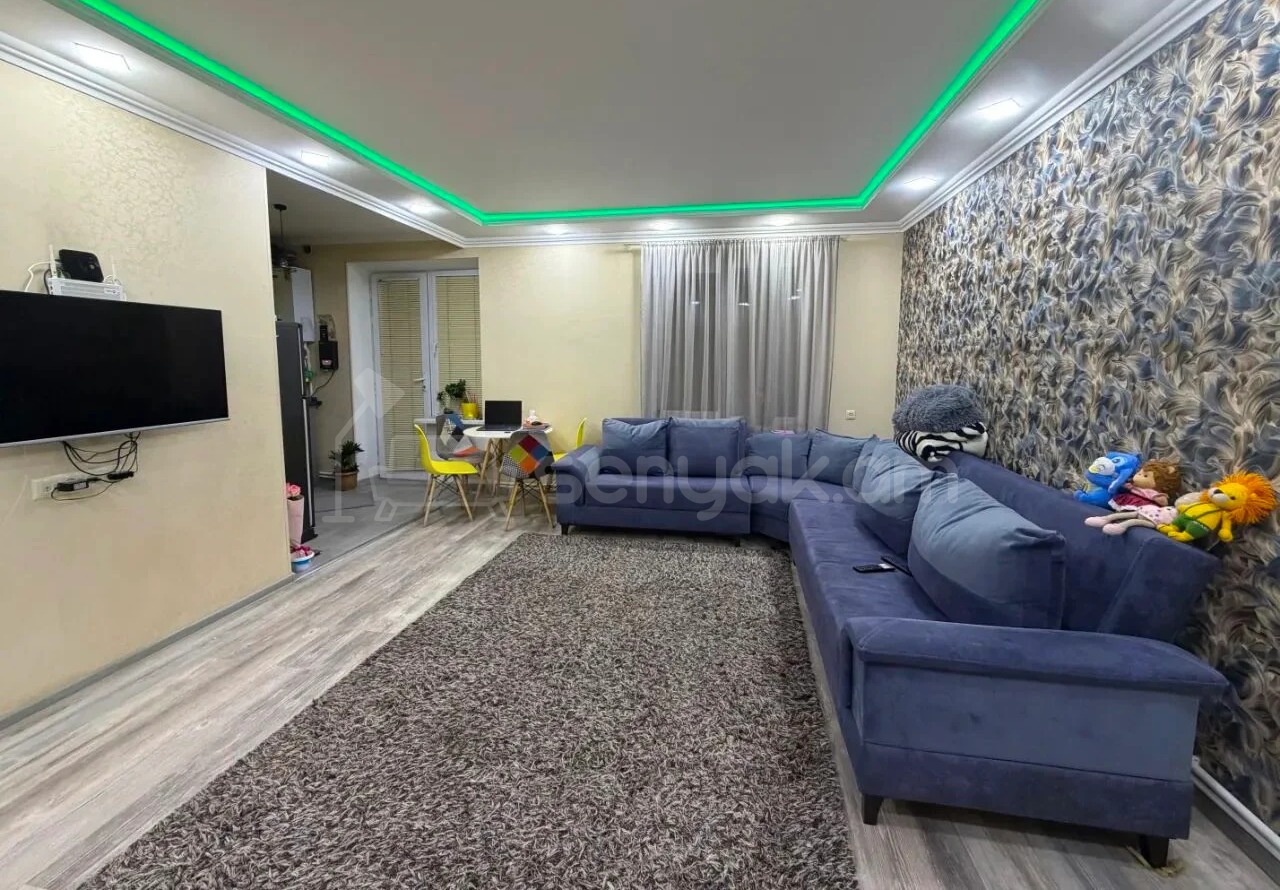 2 Սենյականոց Բնակարան Քարե Շենքում, 54քմ, 5/5 հարկ, Կապիտալ Վերանորոգված