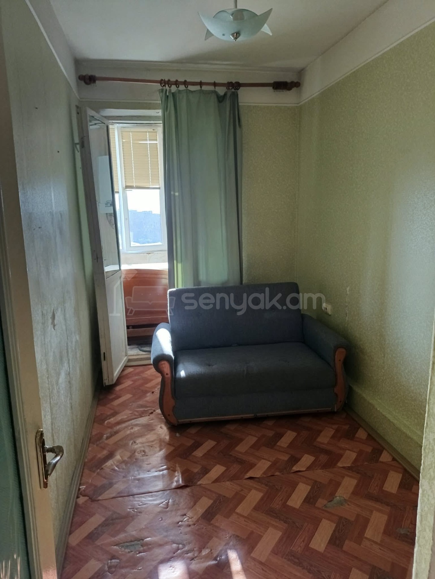 3 Սենյականոց Բնակարան, 75քմ, 9/9 հարկ, Նորմալ Վիճակում, Կահավորված