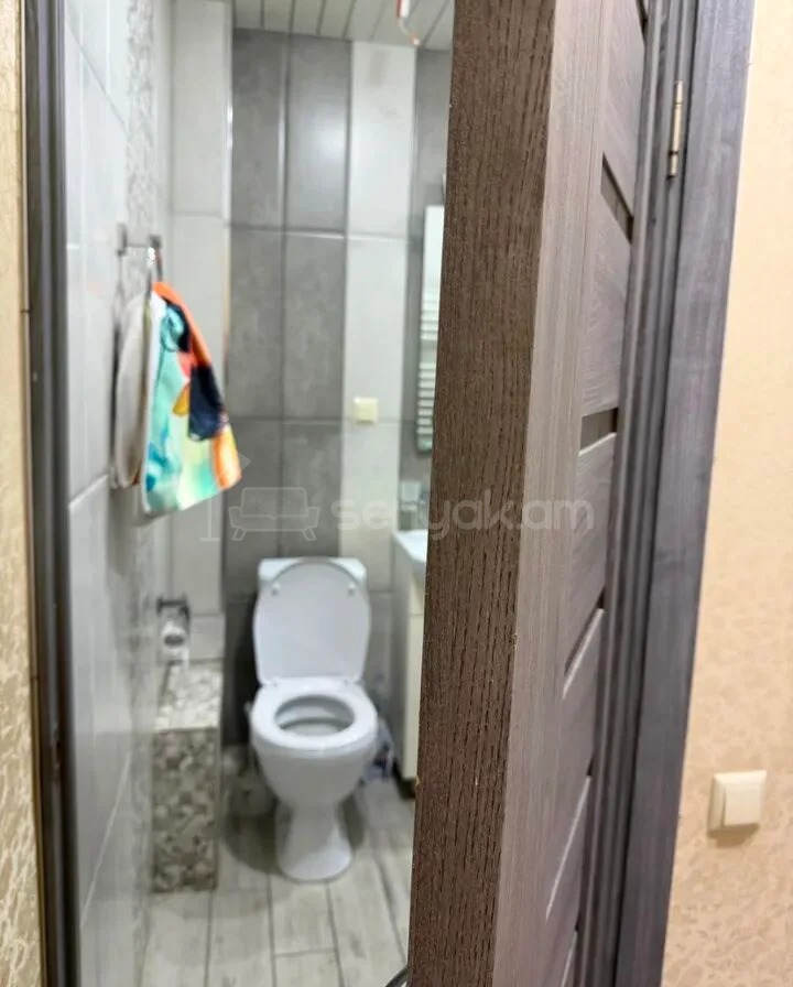 2 Սենյականոց Բնակարան Քարե Շենքում, 54քմ, 5/5 հարկ, Կապիտալ Վերանորոգված