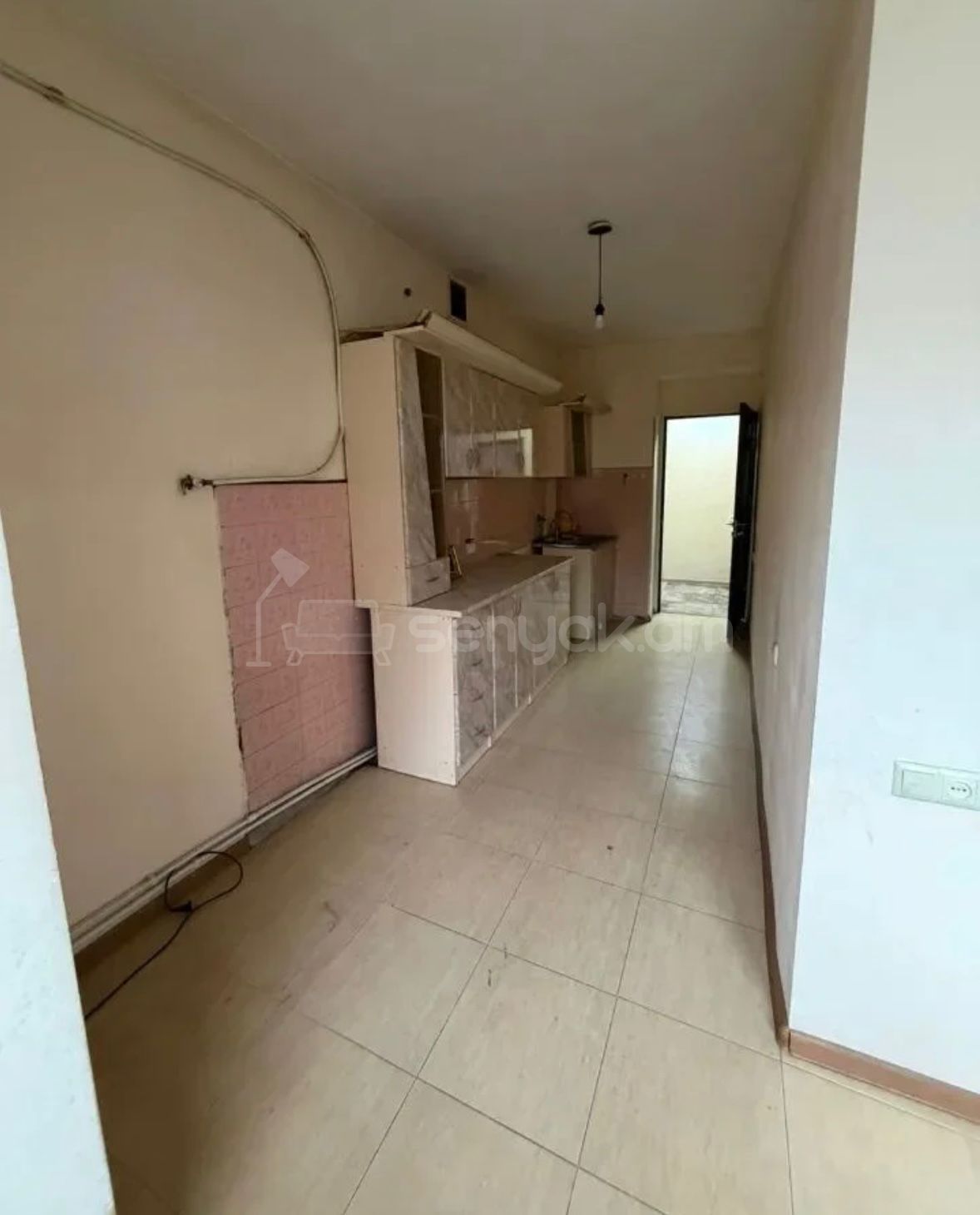 3 Սենյականոց Բնակարան, 81քմ, 2/9 հարկ, Կապիտալ Վերանորոգված