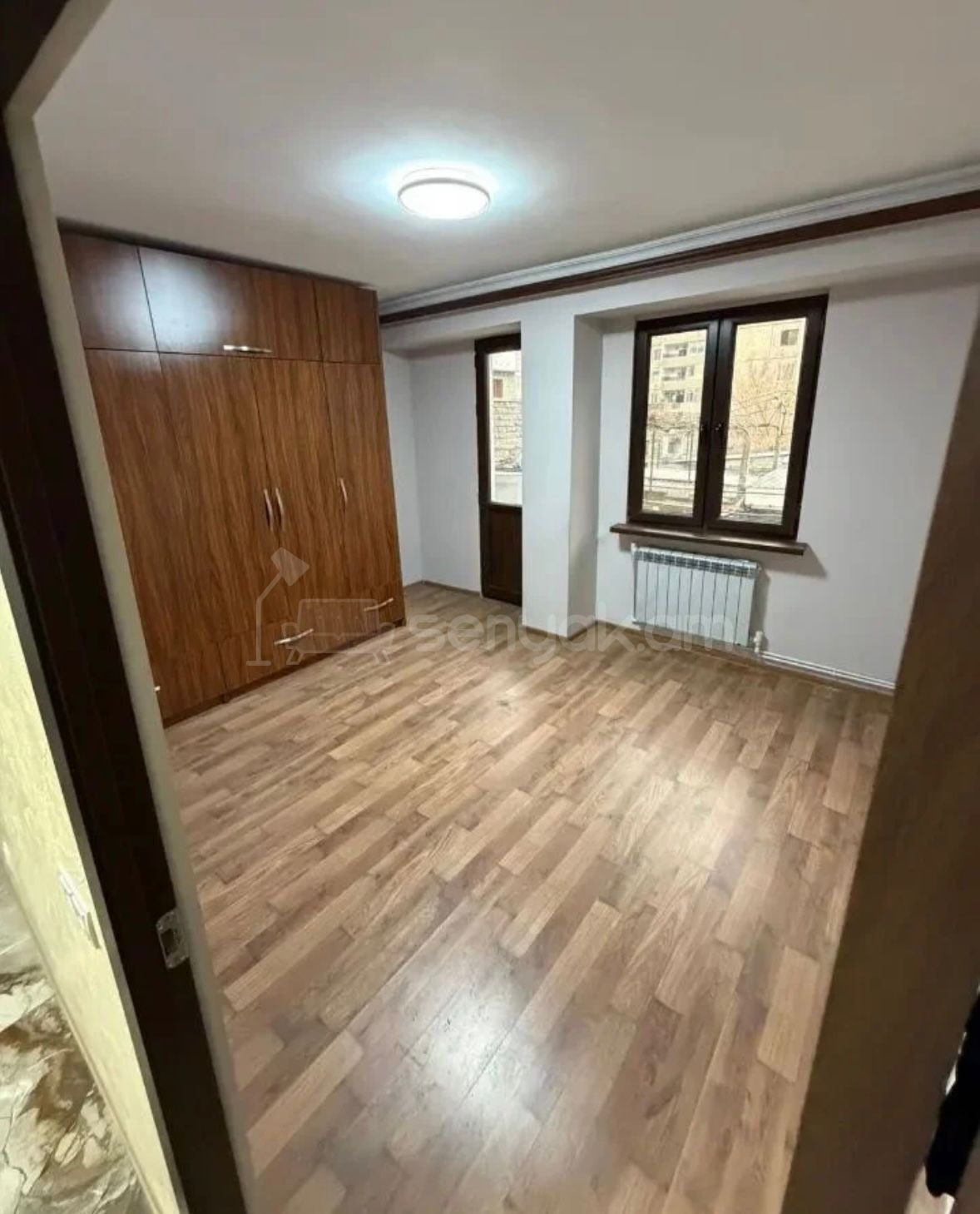 3 Սենյականոց Բնակարան, 81քմ, 2/9 հարկ, Կապիտալ Վերանորոգված