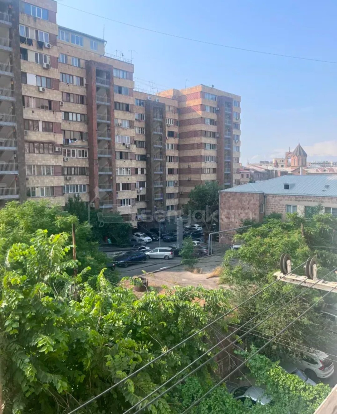 4 Սենյականոց Բնակարան Քարե Շենքում, 124քմ, 4/4 հարկ, Պետական Վիճակում