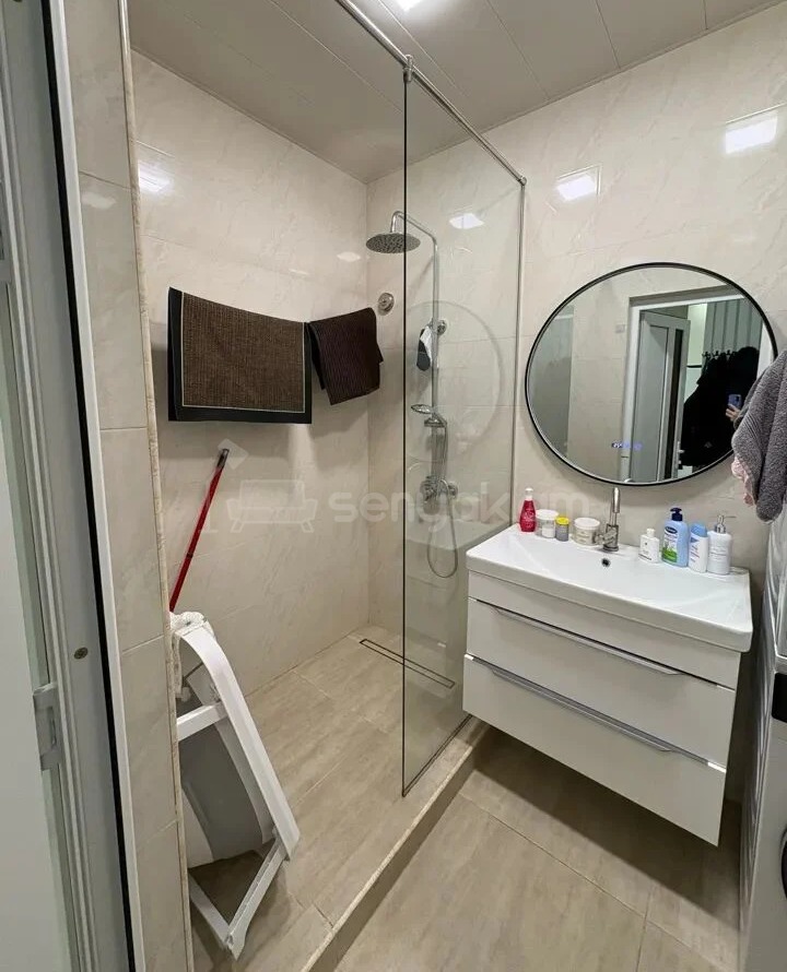 2 Սենյականոց Բնակարան Նորակառույցում, 44քմ, 2/5 հարկ, Կապիտալ Վերանորոգված