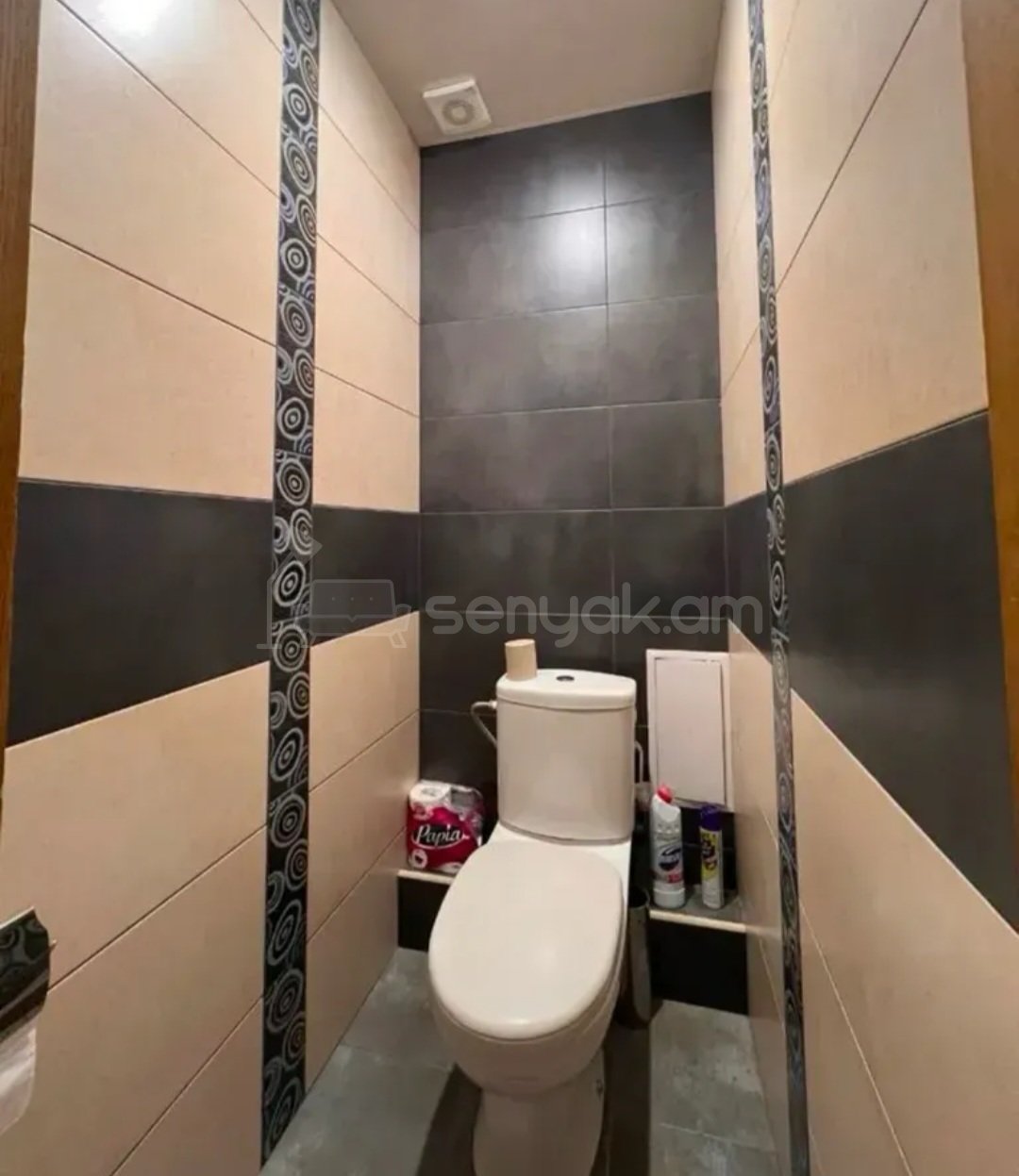 3 Սենյականոց Բնակարան Քարե Շենքում, 82քմ, 5/5 հարկ, Նորմալ Վիճակում