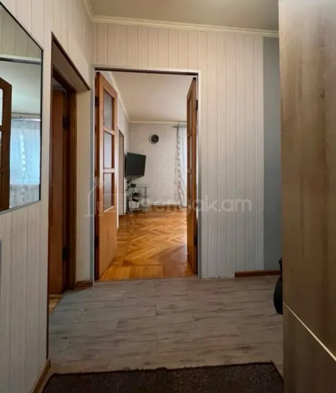 3 Սենյականոց Բնակարան Քարե Շենքում, 82քմ, 5/5 հարկ, Նորմալ Վիճակում