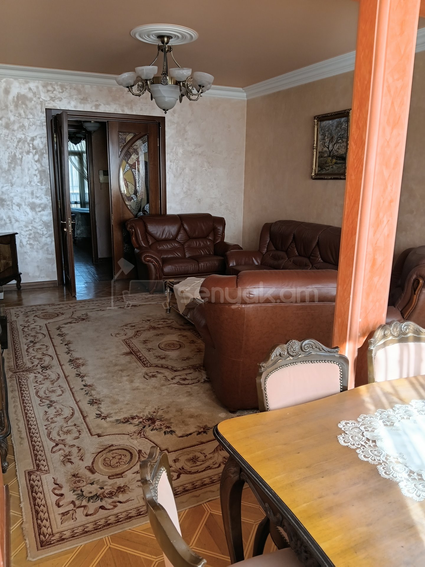 3 Սենյականոց Բնակարան Քարե Շենքում, 85քմ, 4/5 հարկ, Կապիտալ Վերանորոգված, Կահավորված