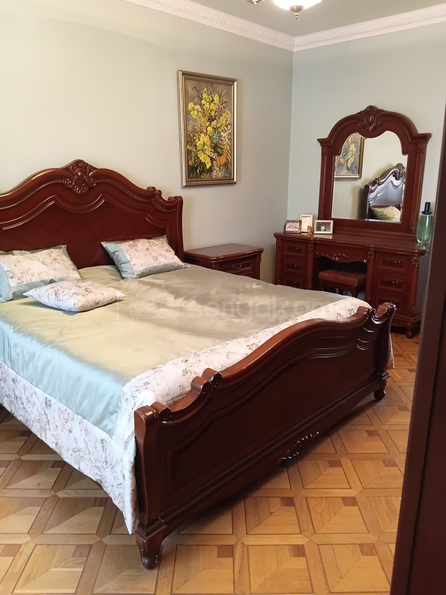 3 Սենյականոց Բնակարան Քարե Շենքում, 85քմ, 4/5 հարկ, Կապիտալ Վերանորոգված, Կահավորված