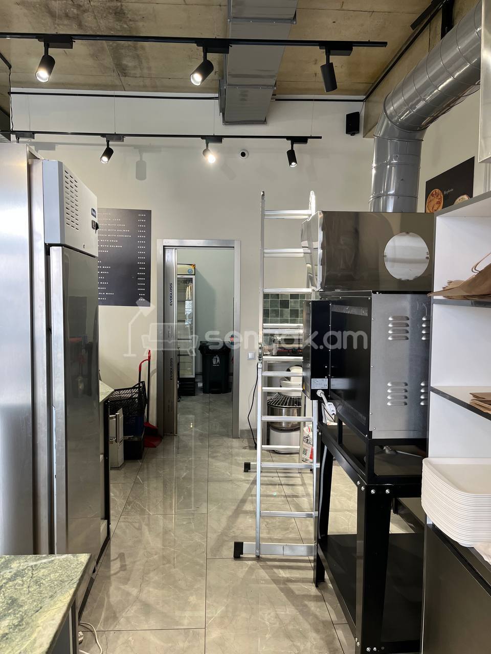 Կոմերցիոն Տարածք, 63քմ