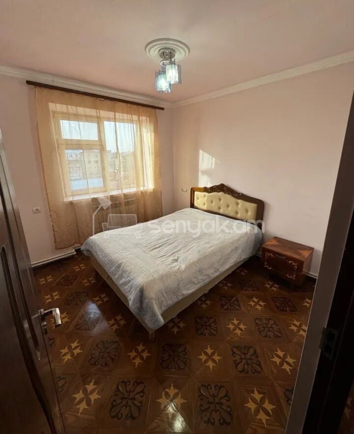 3 Սենյականոց Բնակարան Քարե Շենքում, 75քմ, 5/5 հարկ, Կապիտալ Վերանորոգված, Կահավորված