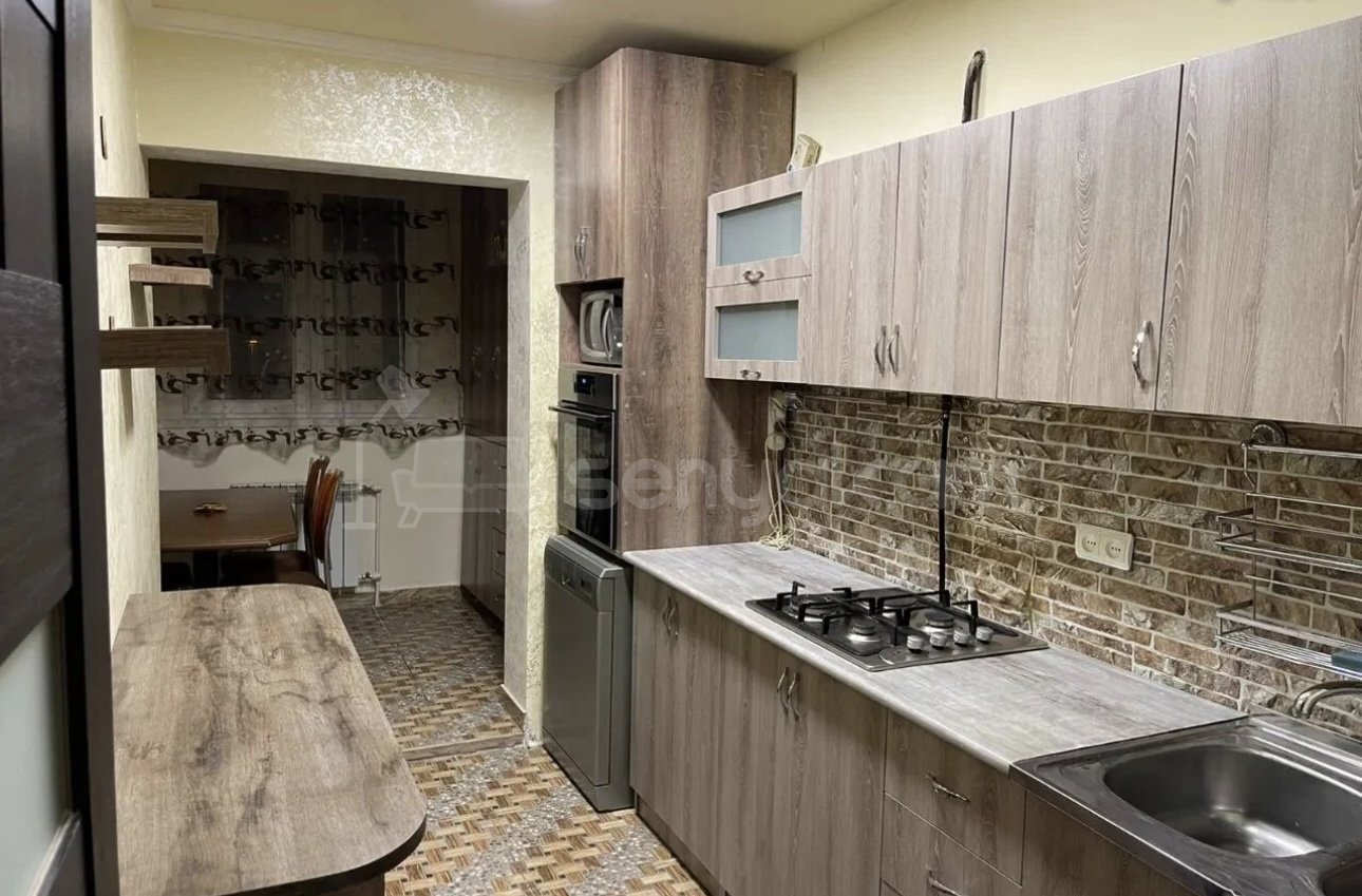 2 Սենյականոց Բնակարան, 76քմ, 8/9 հարկ, Կոսմետիկ Վերանորոգված, Կահավորված