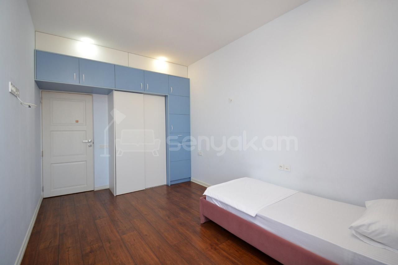 4 Սենյականոց Նորակառույց Շքեղ Առանձնատուն, 200քմ, Լողավազանով