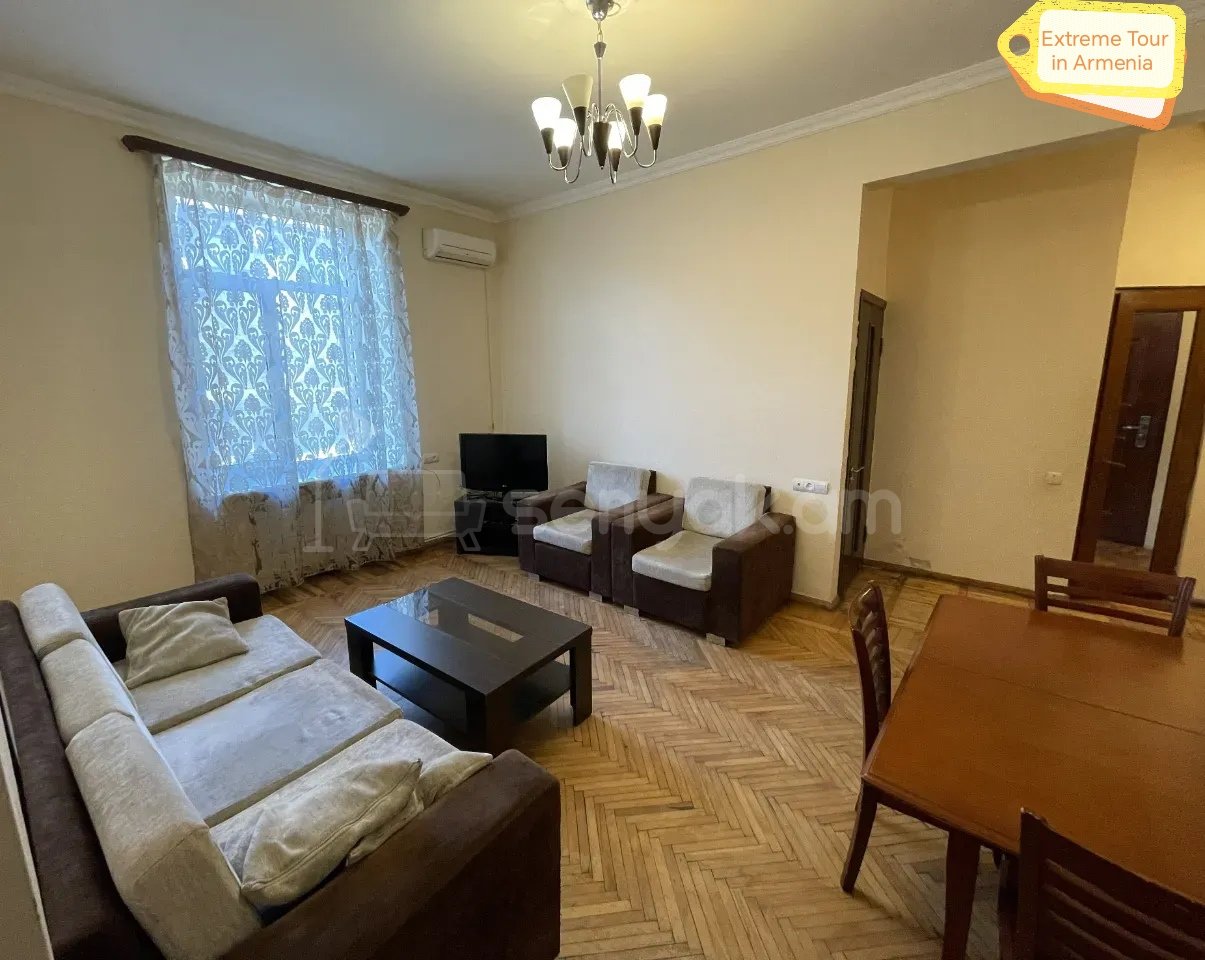 2 Սենյականոց Բնակարան Քարե Շենքում, 50քմ, 2/4 հարկ, Նորմալ Վիճակում, Կահավորված, Արևկող