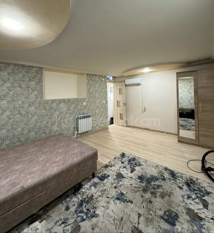 2 Սենյականոց Բնակարան Քարե Շենքում, 75քմ, 1/1 հարկ, Կապիտալ Վերանորոգված, Կահավորված