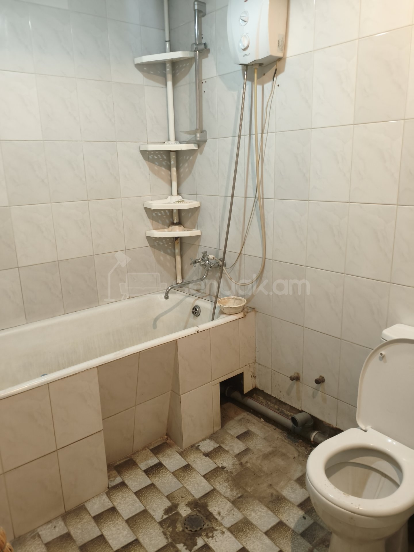 3 Սենյականոց Բնակարան Քարե Շենքում, 78քմ, 5/9 հարկ, Կապիտալ Վերանորոգված, Կահավորված