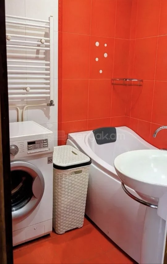 3 Սենյականոց Բնակարան, 82քմ, 4/9 հարկ, Կապիտալ Վերանորոգված, Կահավորված, Արևկող