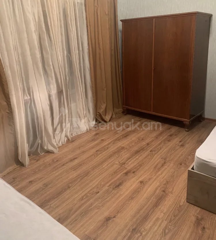 2 Սենյականոց Բնակարան Քարե Շենքում, 50քմ, 1/1 հարկ, Նորմալ Վիճակում, Կահավորված