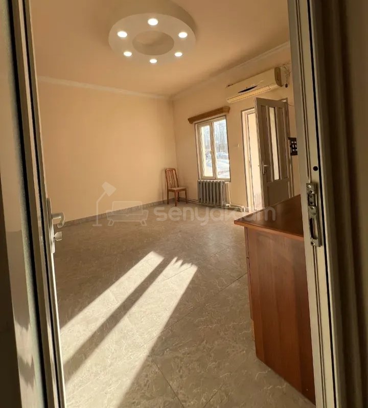 2 Սենյականոց Բնակարան Քարե Շենքում, 48քմ, 1/1 հարկ, Կապիտալ Վերանորոգված, Կահավորված