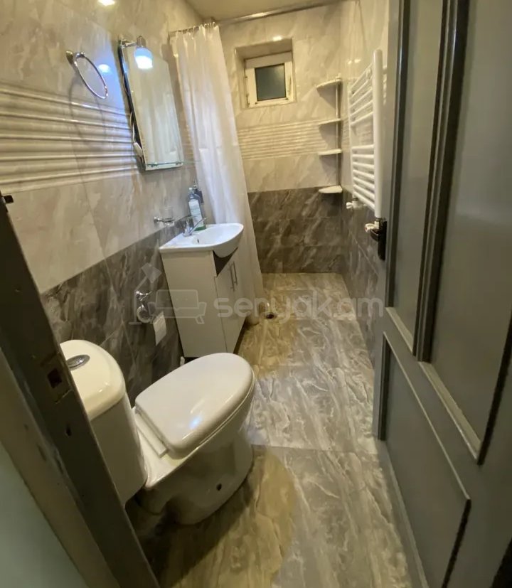 2 Սենյականոց Բնակարան Քարե Շենքում, 58քմ, 1/1 հարկ, Կապիտալ Վերանորոգված, Կահավորված