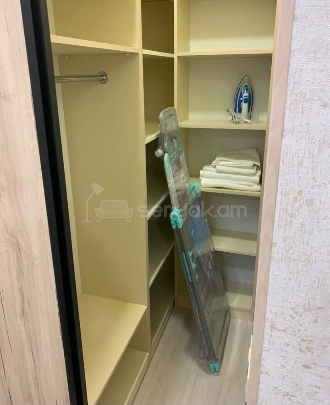 2 Սենյականոց Բնակարան, 50քմ, 2/9 հարկ, Դիզայներական Վերանորոգված, Կահավորված