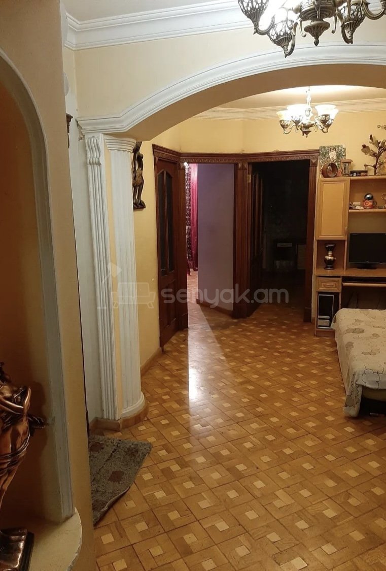 4 Սենյականոց Բնակարան, 150քմ, 6/7 հարկ, Կապիտալ Վերանորոգված, Կահավորված, Արևկող