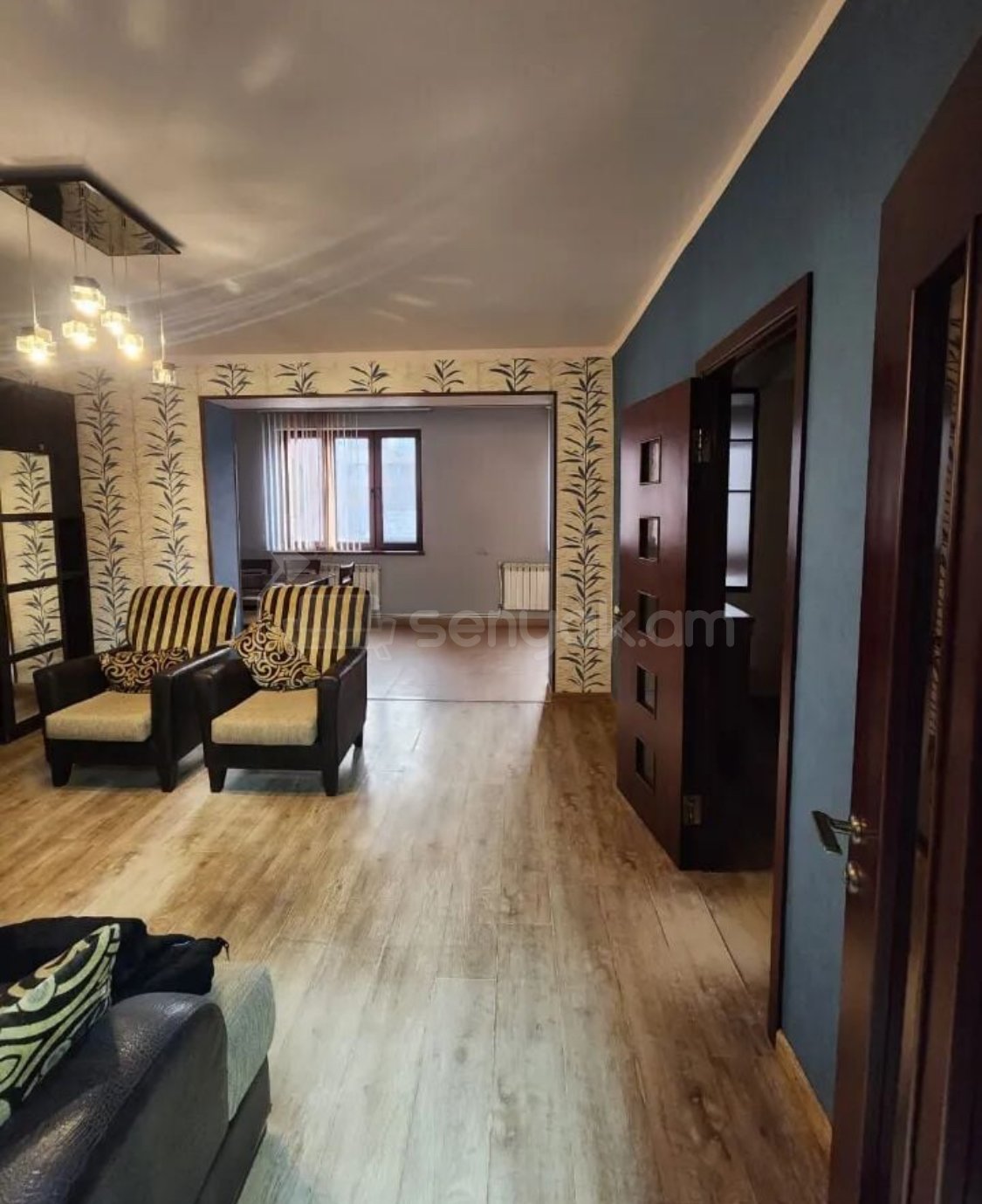 2 Սենյականոց Բնակարան Քարե Շենքում, 70քմ, 2/5 հարկ, Դիզայներական Վերանորոգված, Կահավորված