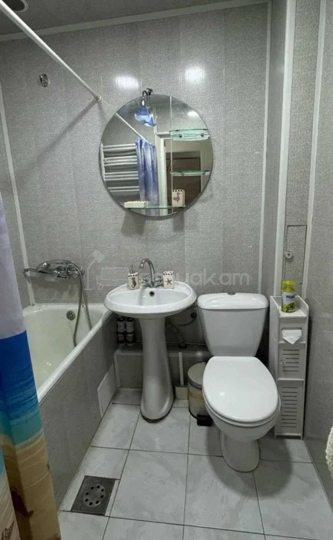 2 Սենյականոց Բնակարան Քարե Շենքում, 46քմ, 3/5 հարկ, Նորմալ Վիճակում, Կահավորված, Արևկող