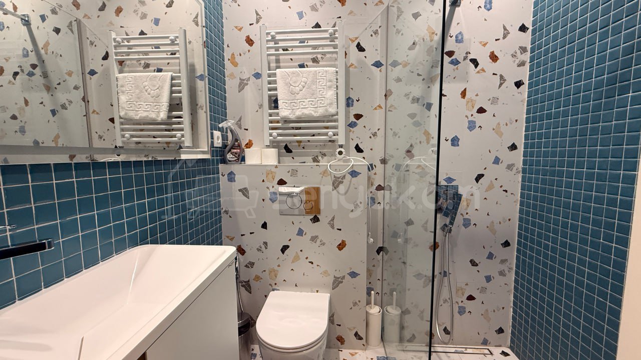 2 Սենյականոց Բնակարան Քարե Շենքում, 45քմ, 5/5 հարկ, Դիզայներական Վերանորոգված