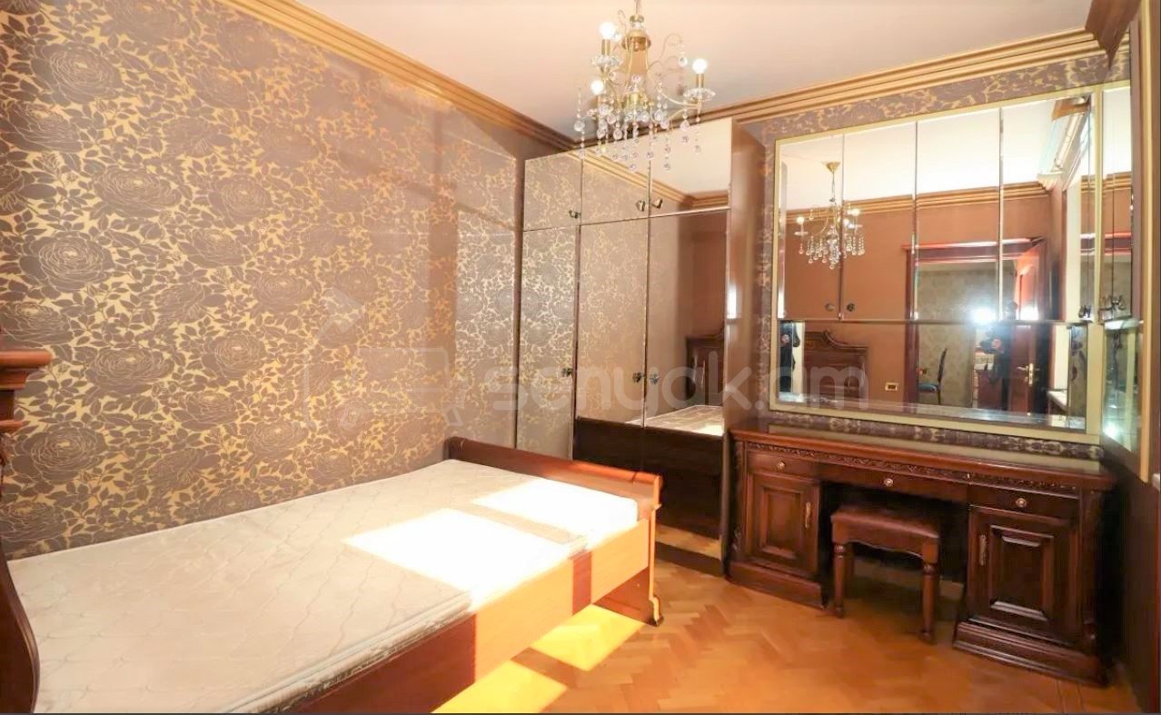 4 Սենյականոց Բնակարան Քարե Շենքում, 120քմ, 5/14 հարկ, Կապիտալ Վերանորոգված, Կահավորված, Արևկող