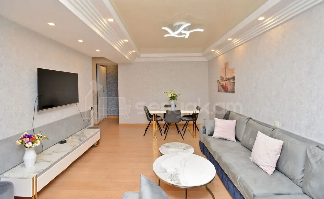 3 Սենյականոց Բնակարան, 80քմ, 8/11 հարկ, Կապիտալ Վերանորոգված, Կահավորված, Արևկող