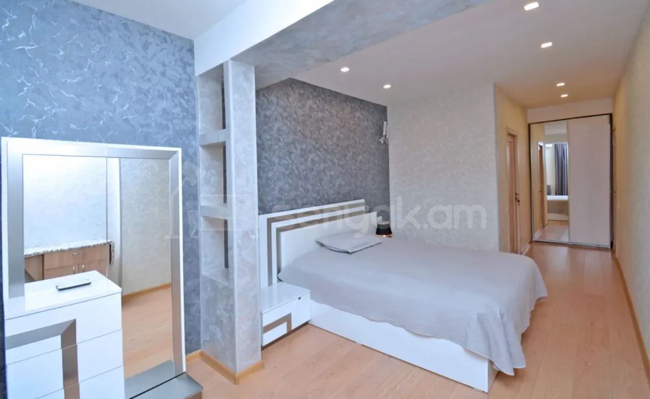 3 Սենյականոց Բնակարան, 80քմ, 8/11 հարկ, Կապիտալ Վերանորոգված, Կահավորված, Արևկող