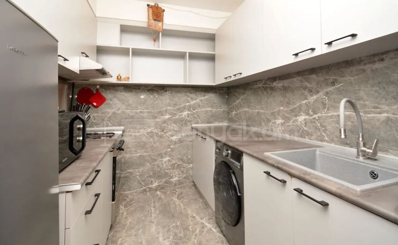 3 Սենյականոց Բնակարան, 80քմ, 8/11 հարկ, Կապիտալ Վերանորոգված, Կահավորված, Արևկող