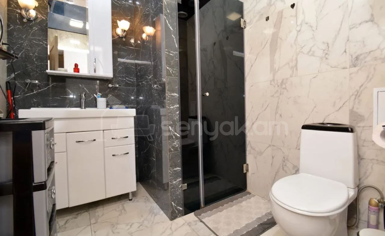 3 Սենյականոց Բնակարան, 80քմ, 8/11 հարկ, Կապիտալ Վերանորոգված, Կահավորված, Արևկող