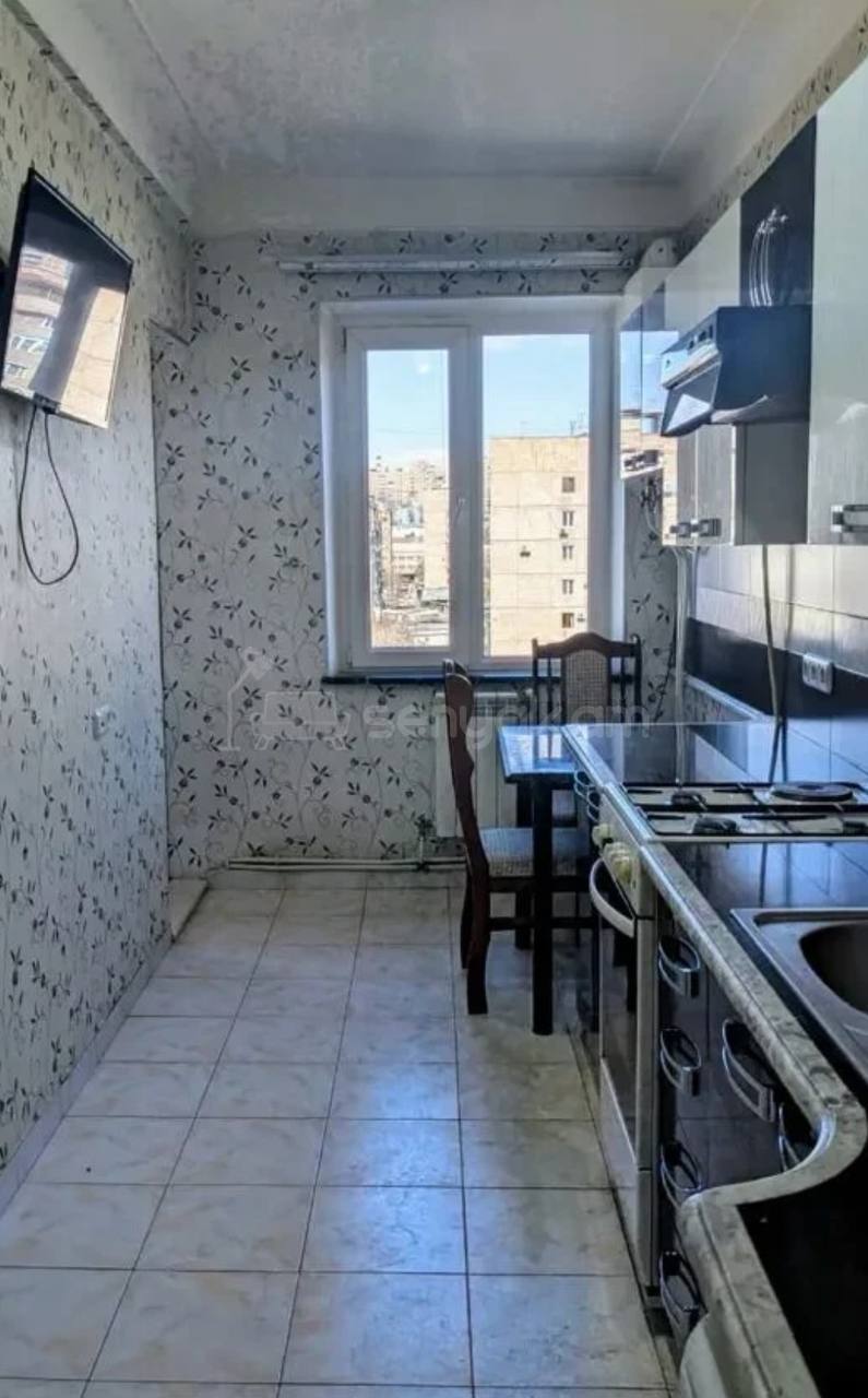 3 Սենյականոց Բնակարան, 76քմ, 7/9 հարկ, Կապիտալ Վերանորոգված, Կահավորված