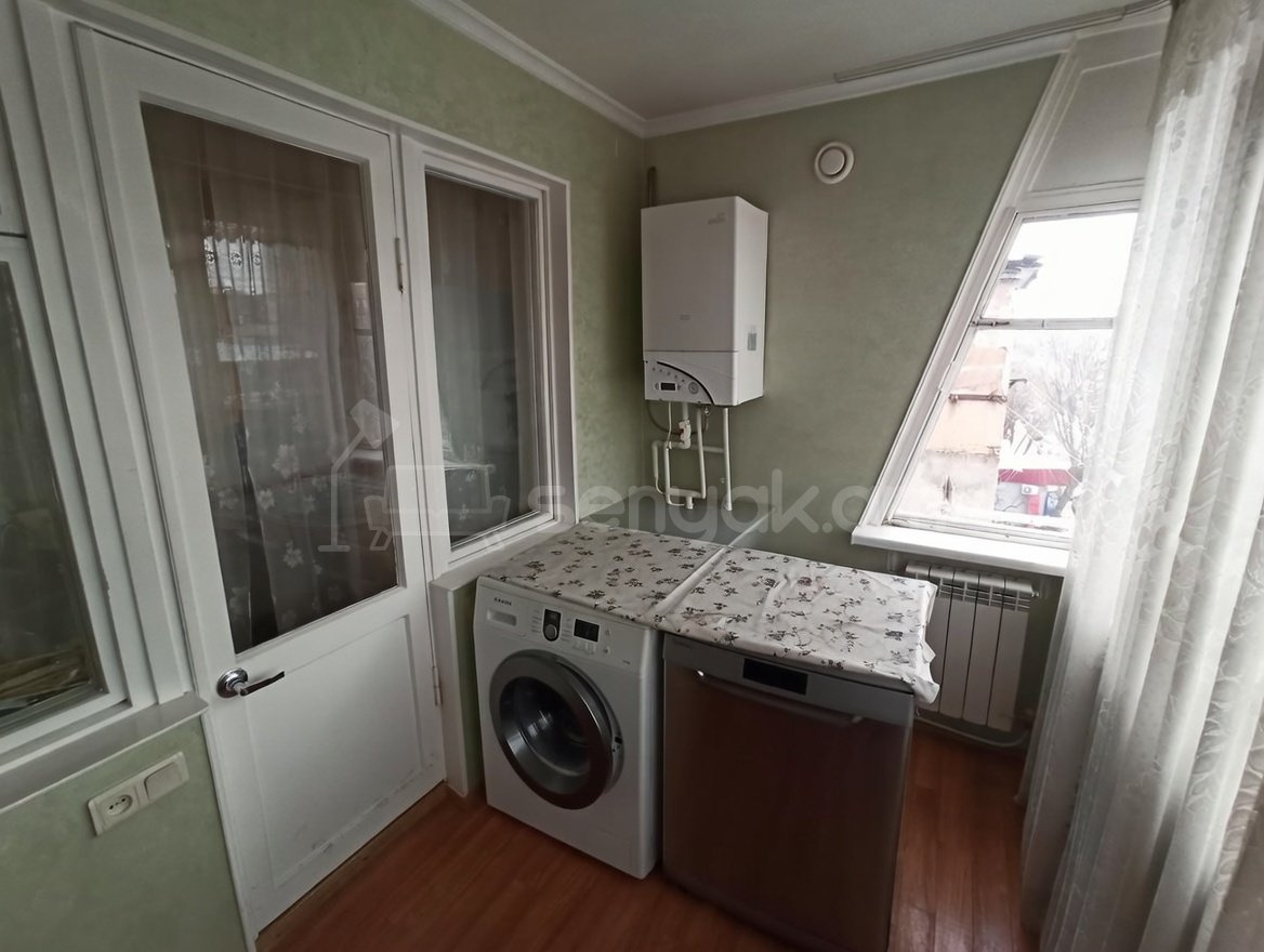 3 Սենյականոց Բնակարան, 78քմ, 5/5 հարկ, Կապիտալ Վերանորոգված