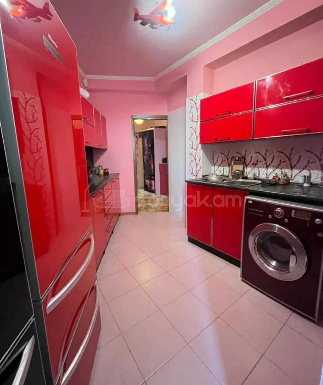 3 Սենյականոց Բնակարան, 86քմ, 4/12 հարկ, Կապիտալ Վերանորոգված