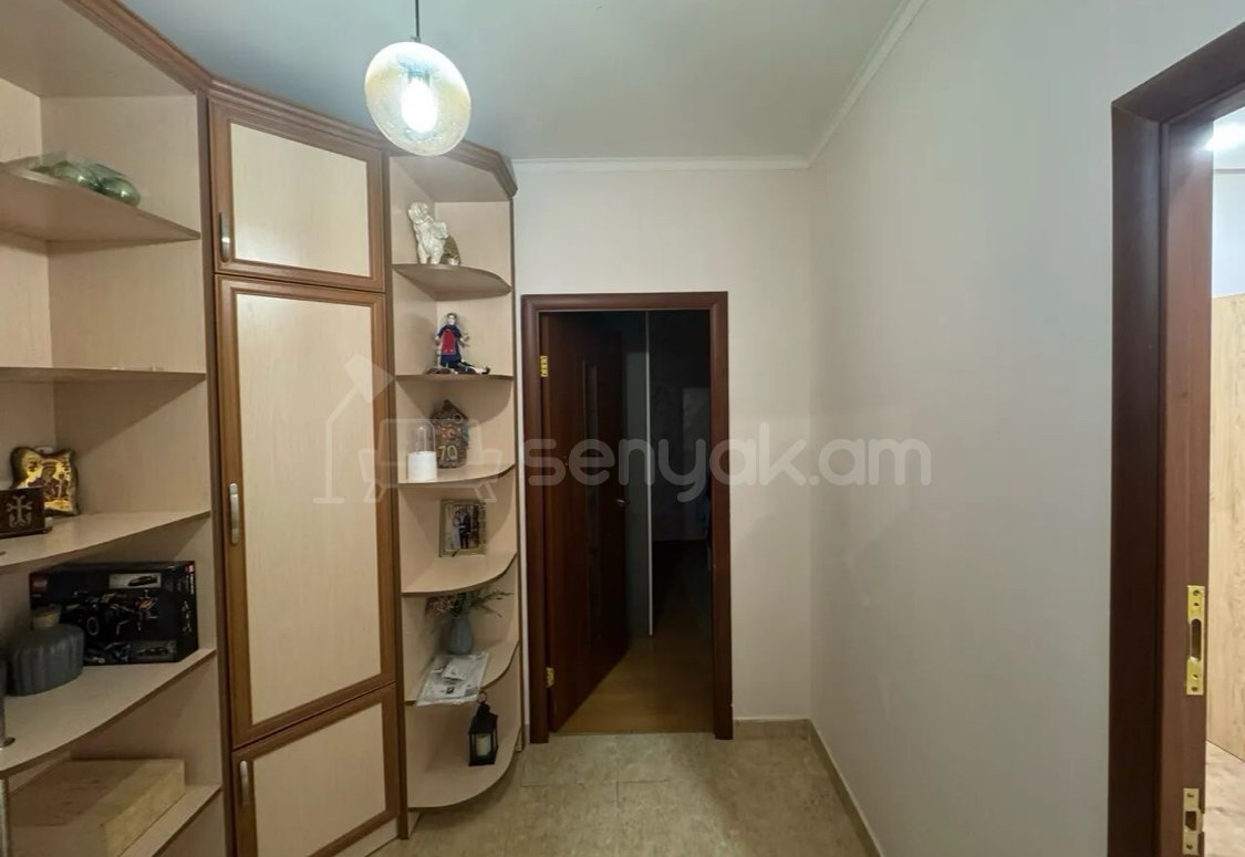 4 Սենյականոց Բնակարան, 90քմ, 6/9 հարկ, Կապիտալ Վերանորոգված