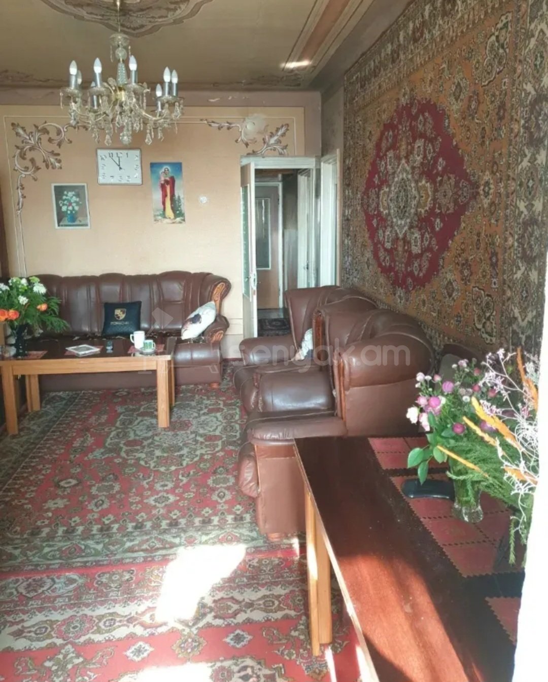 3 Սենյականոց Բնակարան Քարե Շենքում, 88քմ, 5/5 հարկ, Պետական Վիճակում