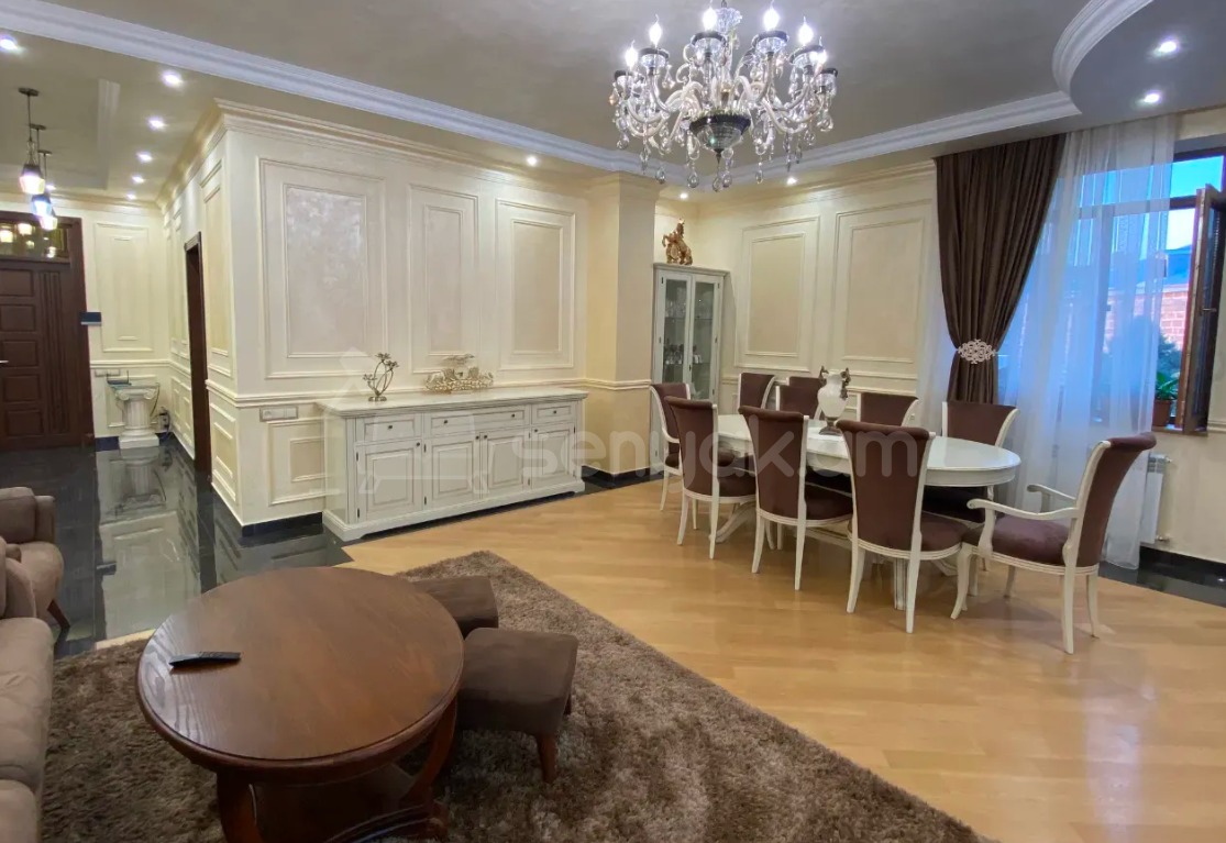 5 Սենյականոց Սեփական Տուն, 311քմ, Կապիտալ Վերանորոգված, Ավտոտնակով