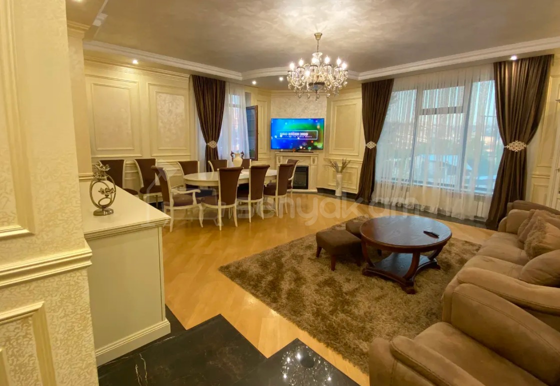 5 Սենյականոց Սեփական Տուն, 311քմ, Կապիտալ Վերանորոգված, Ավտոտնակով