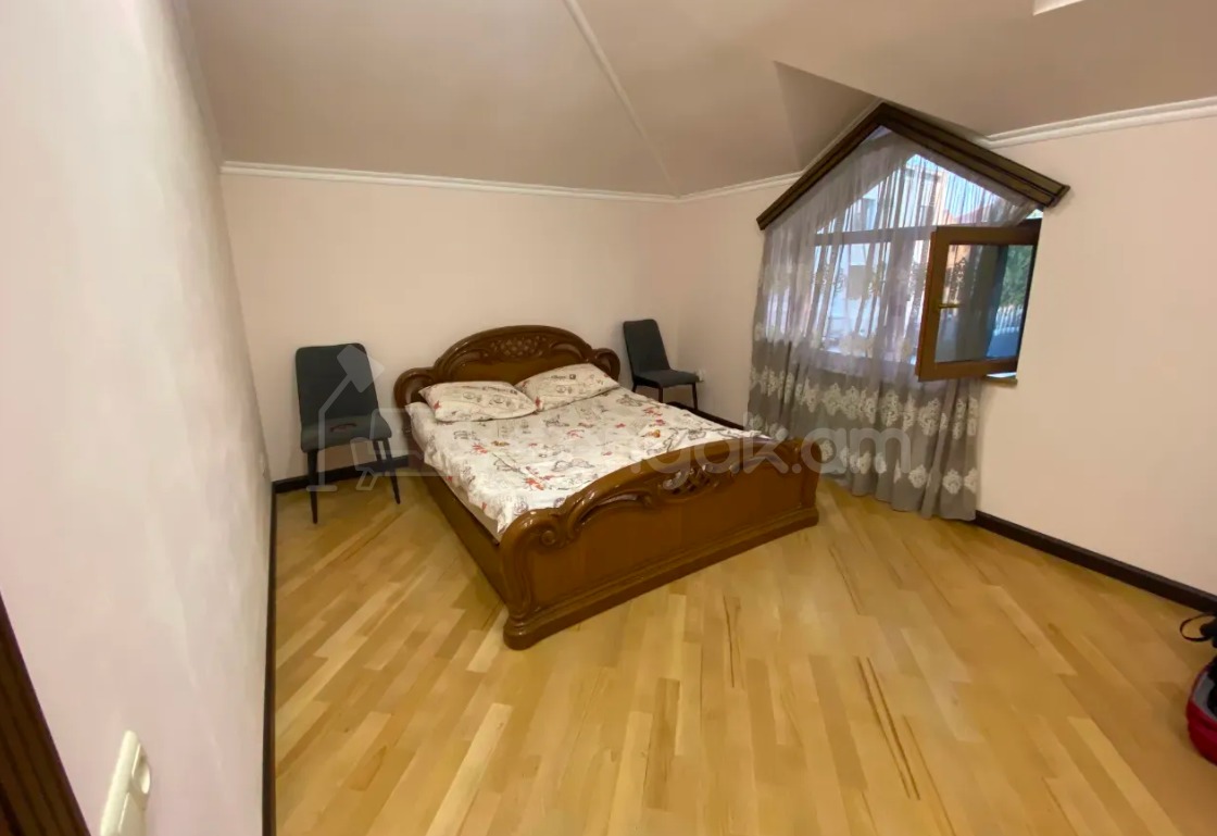 5 Սենյականոց Սեփական Տուն, 311քմ, Կապիտալ Վերանորոգված, Ավտոտնակով