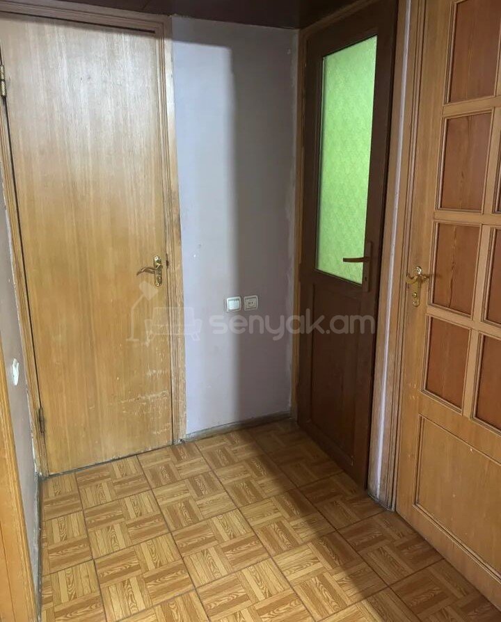 3 Սենյականոց Բնակարան, 80քմ, 4/9 հարկ, Նորմալ Վիճակում