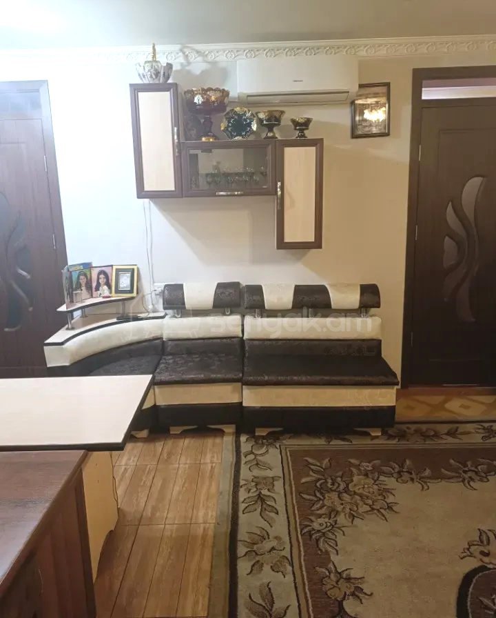 3 Սենյականոց Բնակարան, 43քմ, 2/4 հարկ, Կապիտալ Վերանորոգված