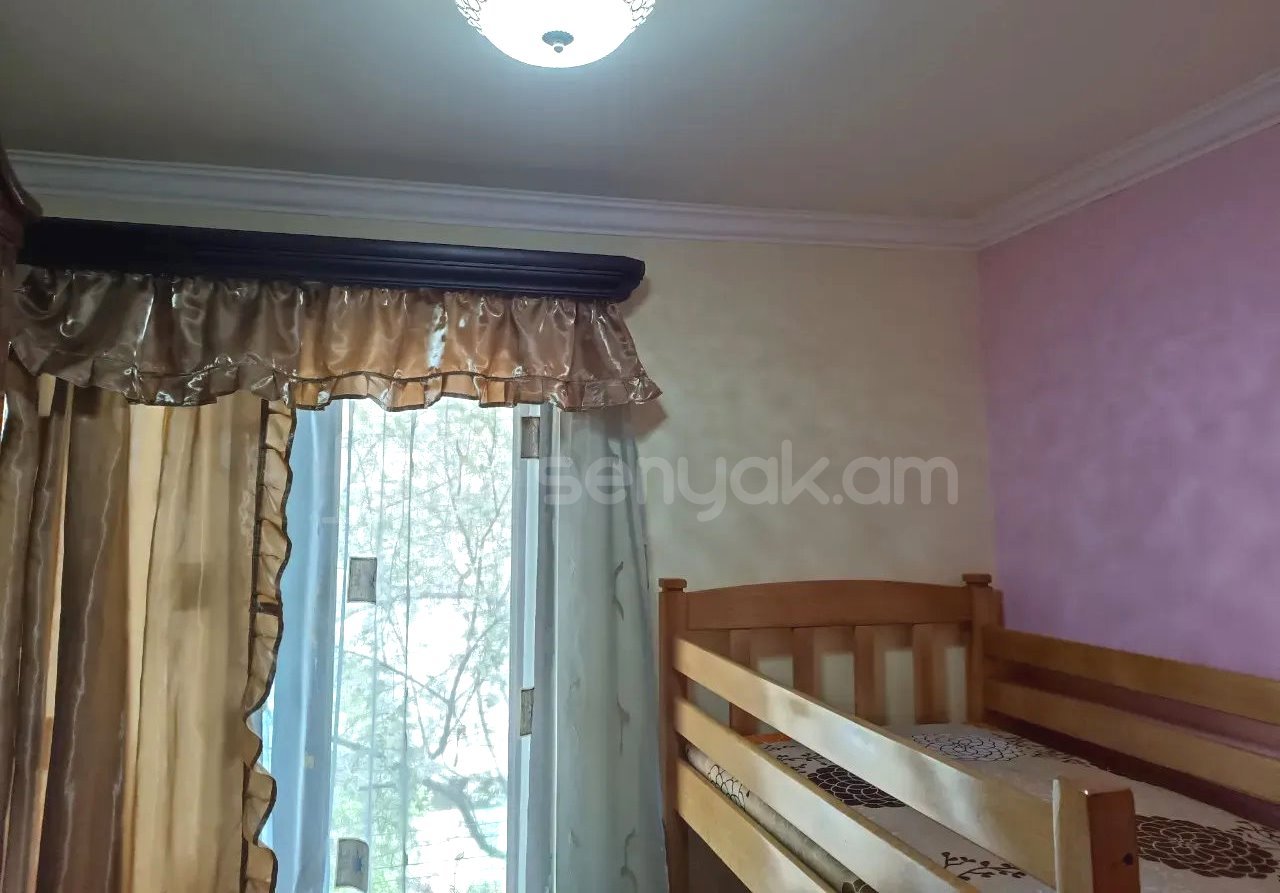 3 Սենյականոց Բնակարան, 43քմ, 2/4 հարկ, Կապիտալ Վերանորոգված