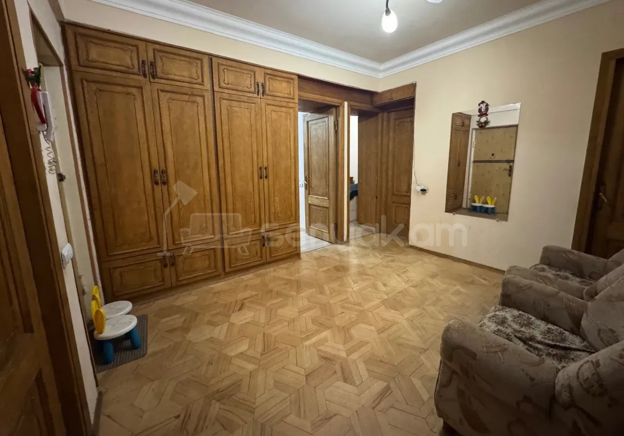 3 Սենյականոց Բնակարան, 76քմ, 1/9 հարկ, Կապիտալ Վերանորոգված