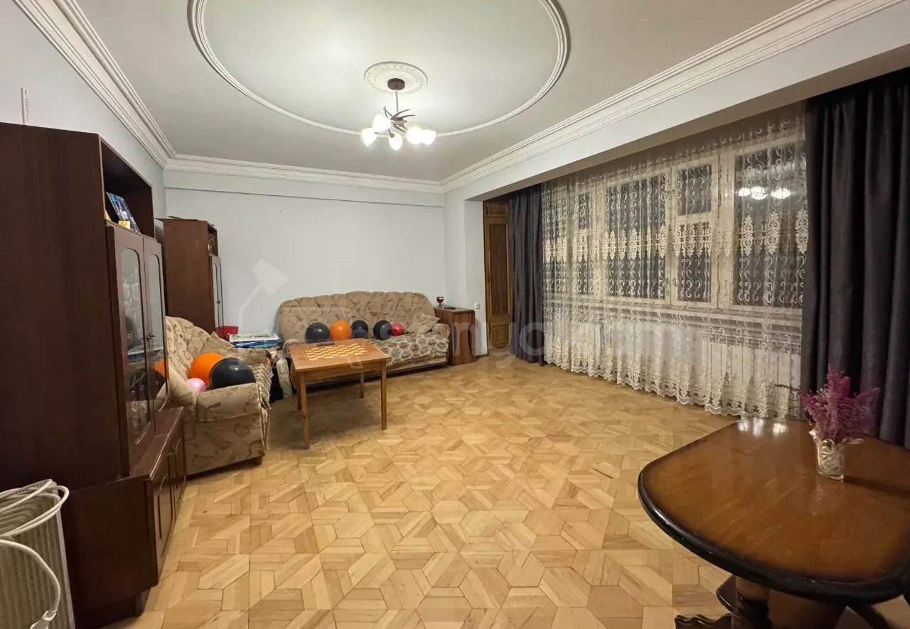 3 Սենյականոց Բնակարան, 76քմ, 1/9 հարկ, Կապիտալ Վերանորոգված