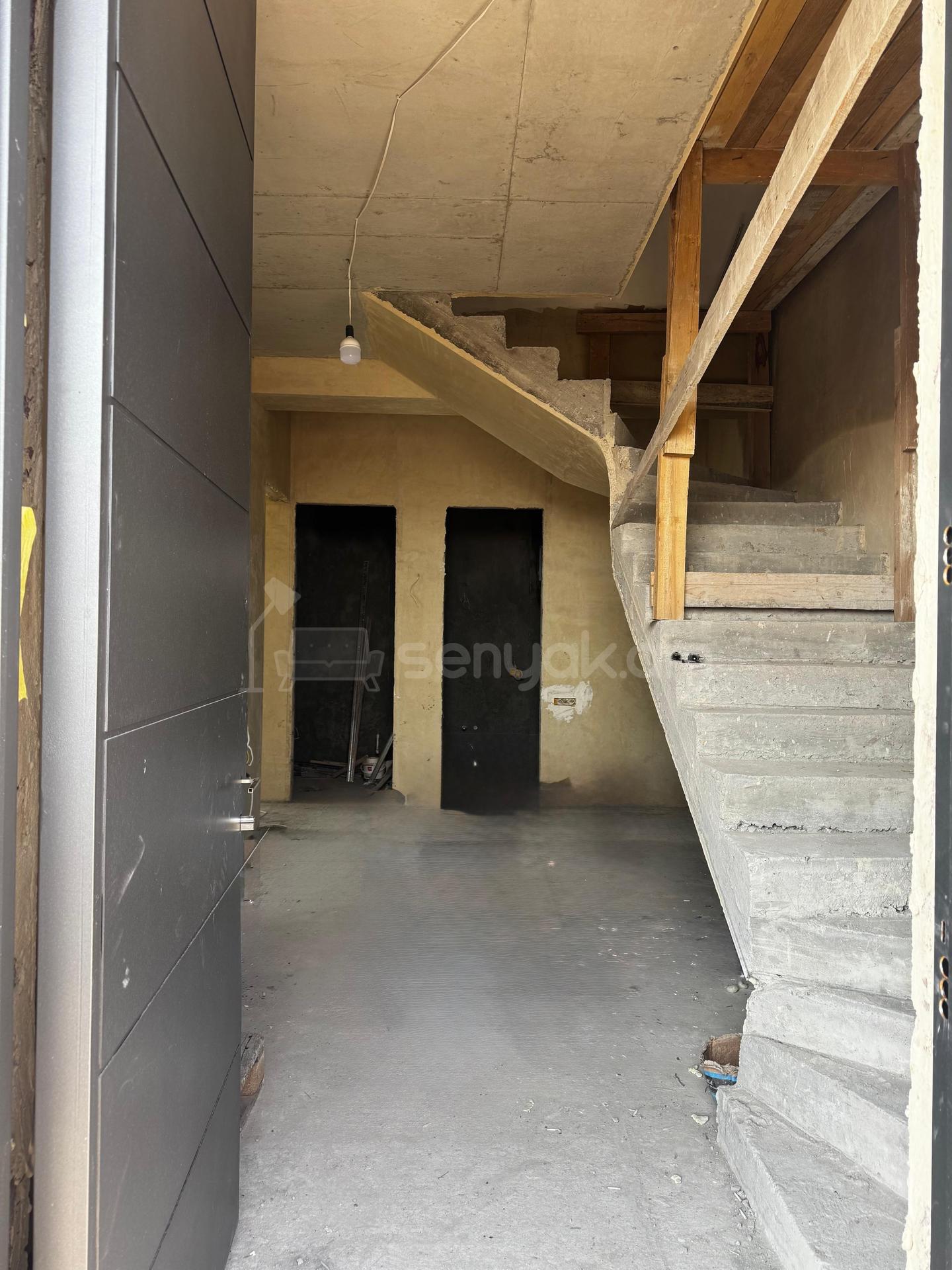 6 Սենյականոց Սեփական Տուն, 185քմ, Նորմալ Վիճակում, Ավտոտնակով