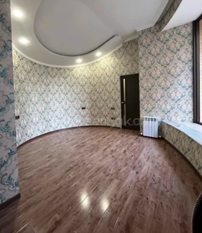 Նորակառույց Օֆիսային Տարածք, 360քմ