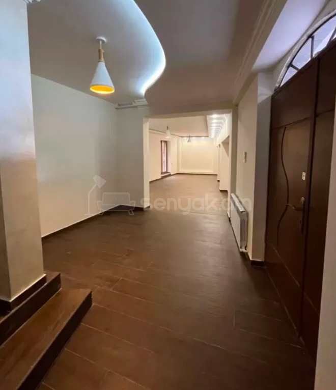 Նորակառույց Օֆիսային Տարածք, 360քմ